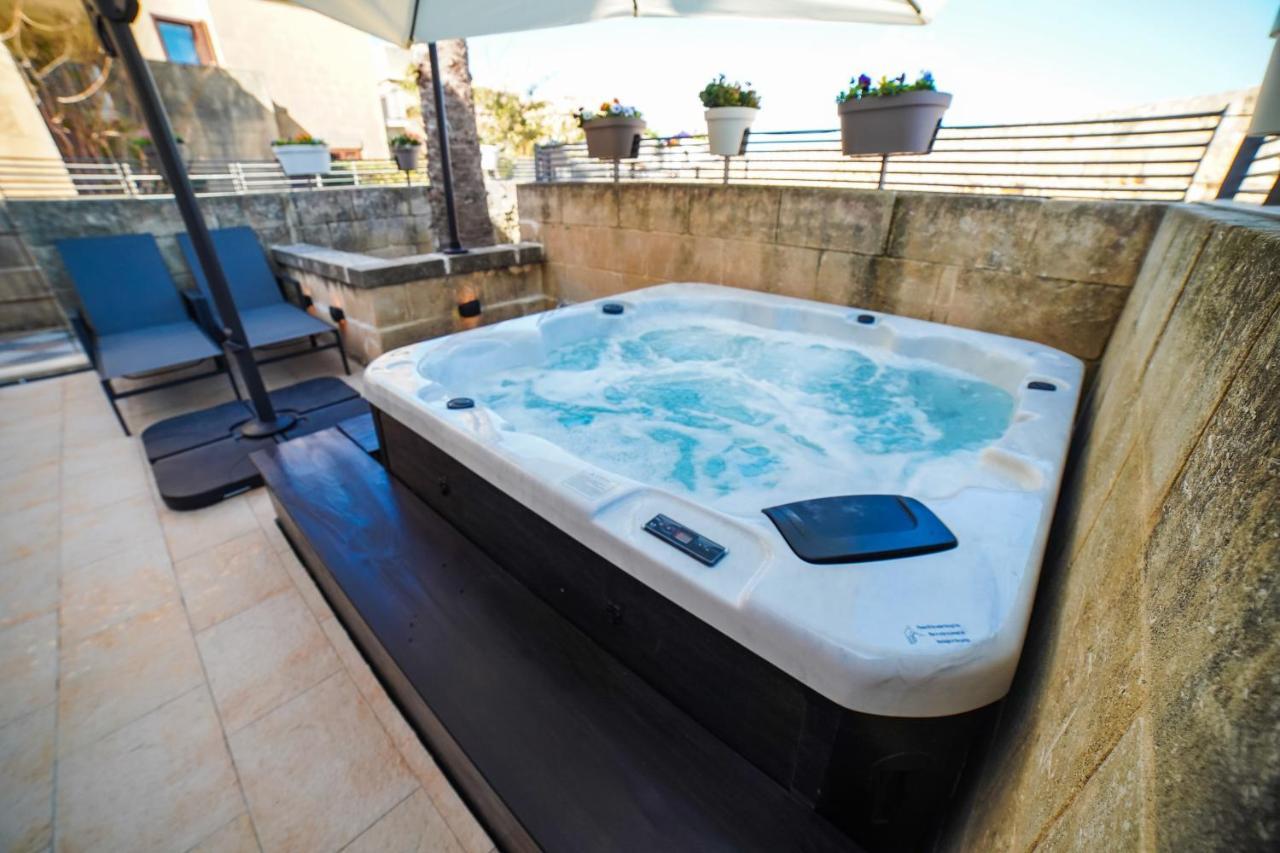 Harbour Views Duplex Maisonette With Jacuzzi Hot Tub Mgarr Ngoại thất bức ảnh